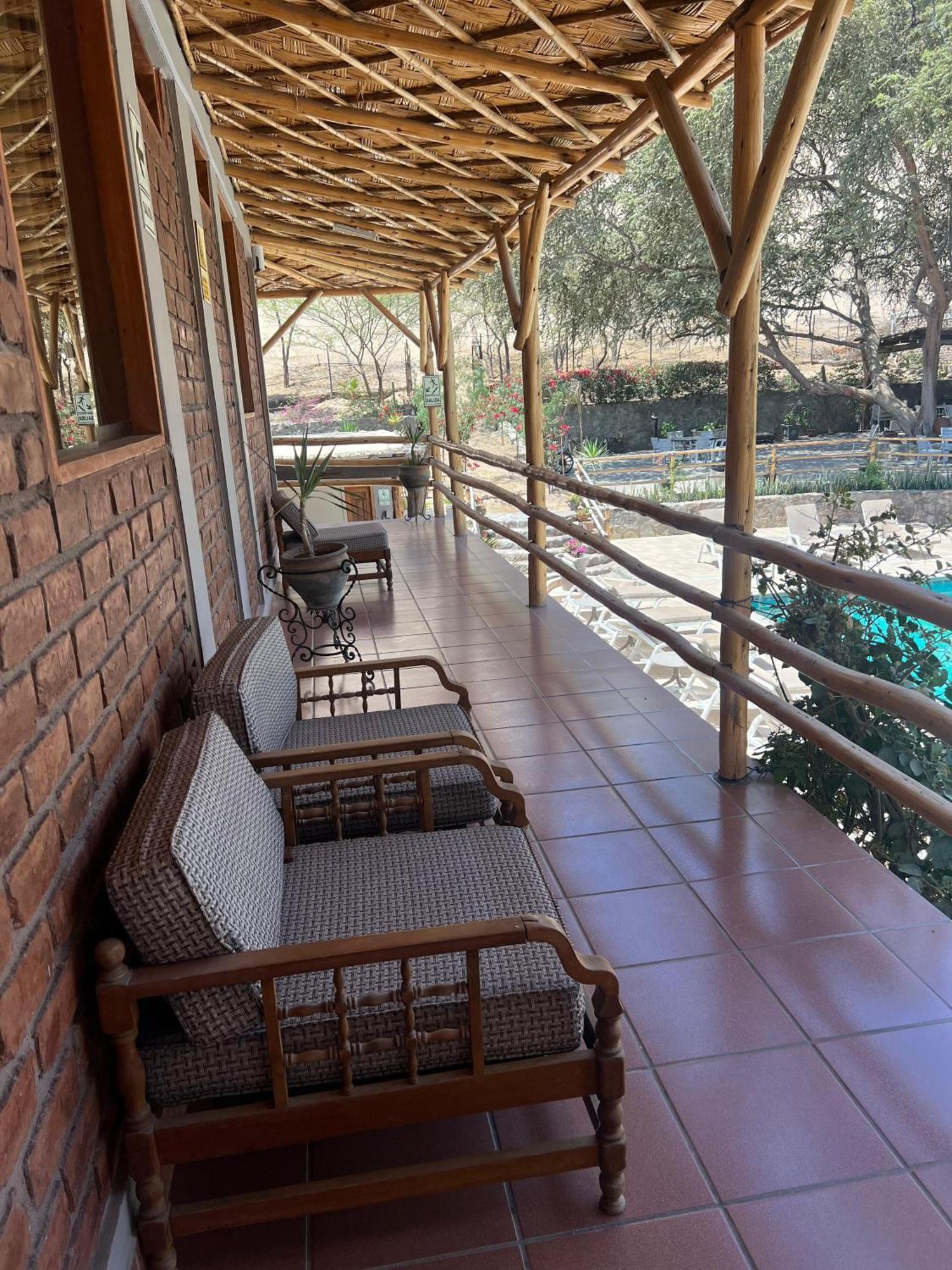 Hotel El Huacachinero Ica Exterior photo